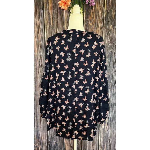 Lane Bryant No-Peek Button-Front Lace Trimmed blouse (Sz 14/16) plus - Picture 3 of 11